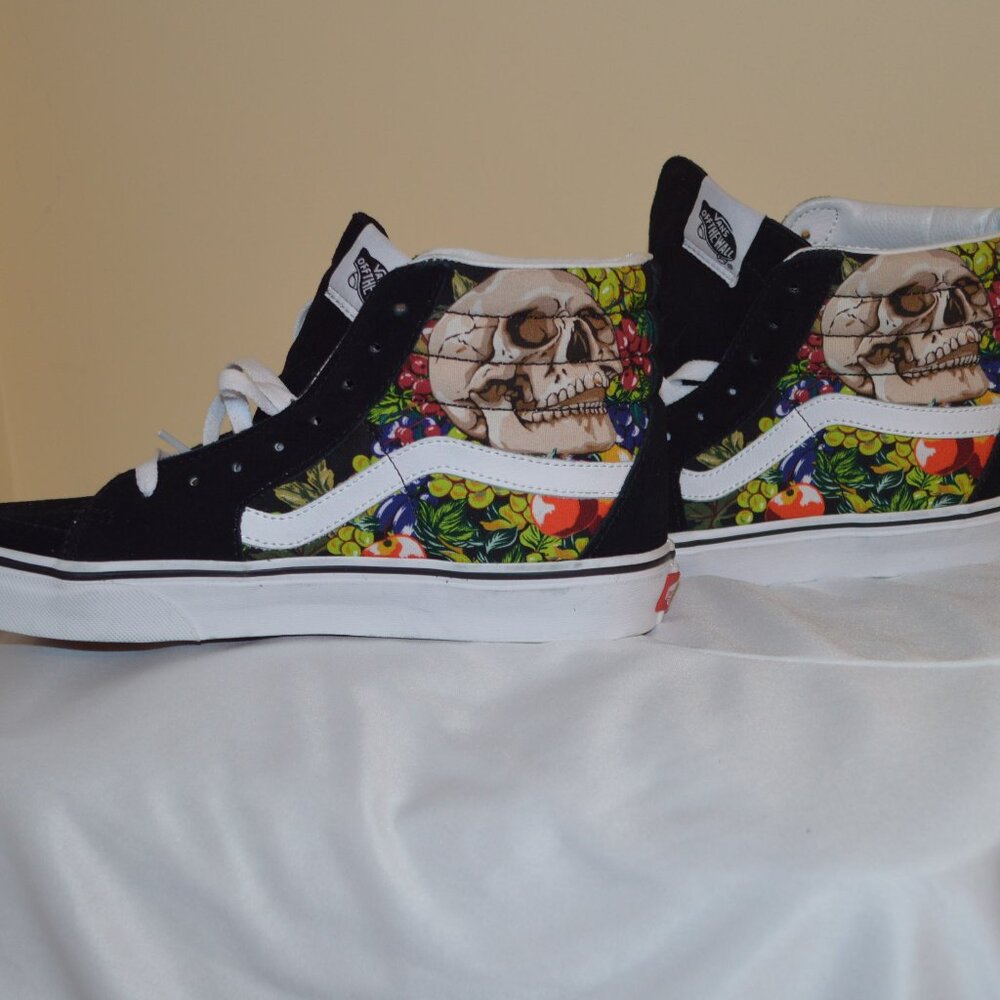 NWT Vans 7.5 Men's 9 Women's Sk8-Hi Skater Shoes Skull Fruit - Picture 2 of 8